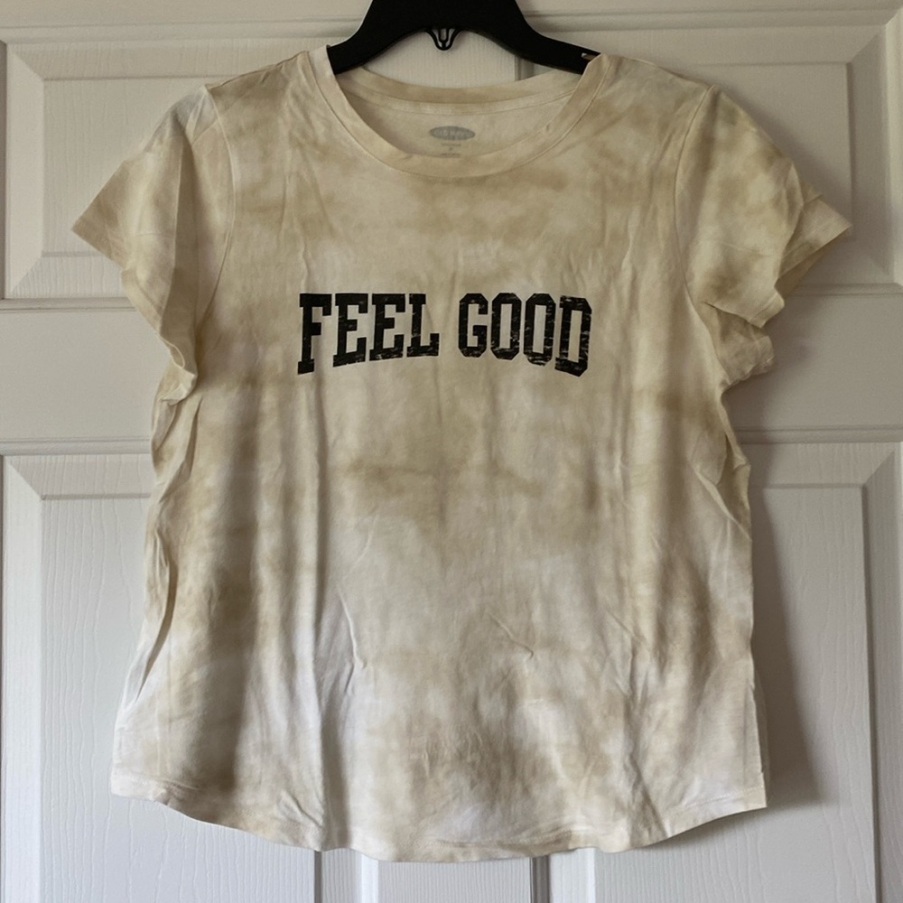 Old Navy short sleeve shirt, size medium